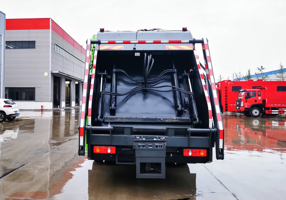 東風天錦18方壓縮垃圾車 東風天錦18方壓縮垃圾車